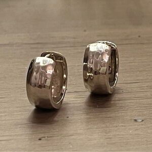 SILPADA .925 Hammered Hoop Earrings